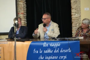 Scopri di più sull'articolo Presentato a Firmo il libro “Barche di Sabbia – Reportage di un viaggio tra il deserto e il mare”