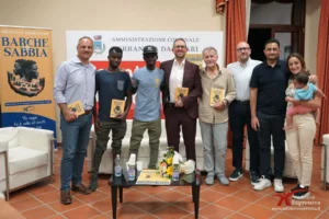 Scopri di più sull'articolo A Terranova da Sibari il debutto letterario di Emanuele Armentano con il libro “Barche di Sabbia – Reportage di un viaggio tra il deserto e il mare”
